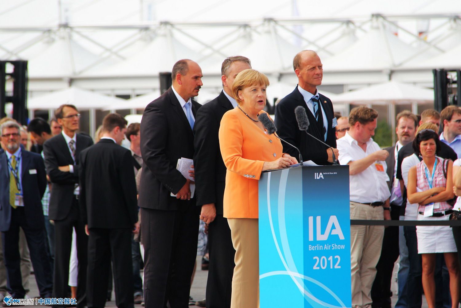 德國總理默克爾出席柏林航展開(kāi)幕式并致辭