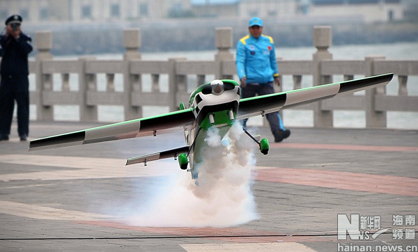 12��17�����h(hu��n)�����w������ِ�_(k��i)Ļʽ�ϵĺ���ģ�ͱ�����