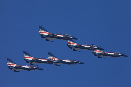 �麣��չӭ��(l��i)������ �w�б��݃������S��